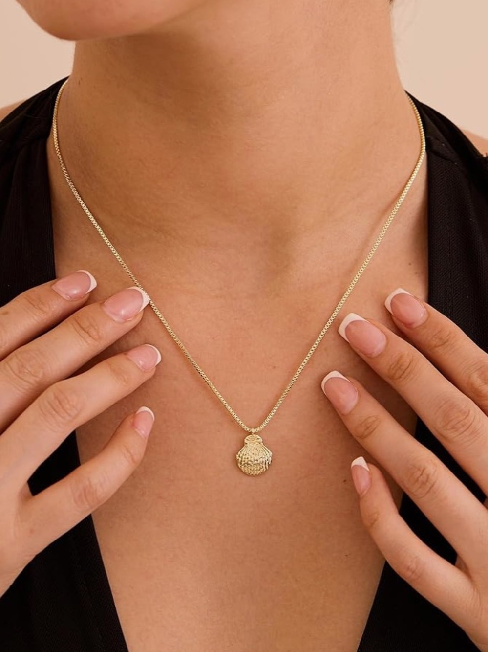 NEW 14K Gold Plated Shell Pendant Necklace for Women